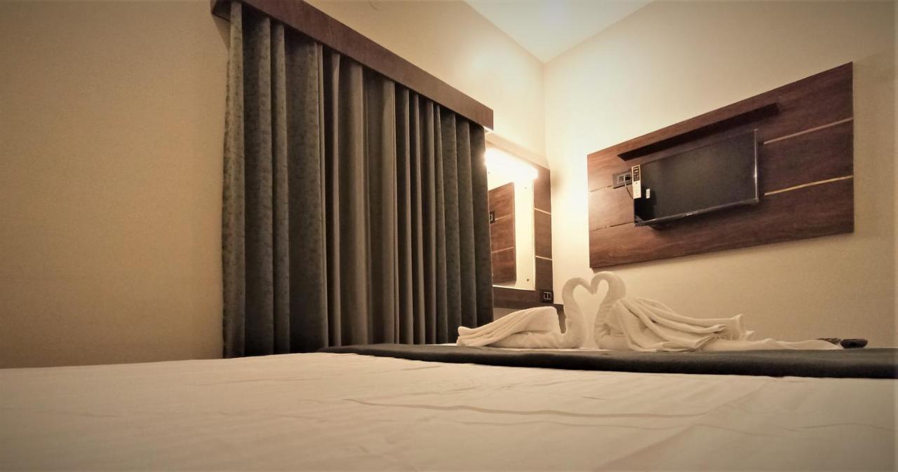 Hotel Elite Rāmeswaram Exteriör bild